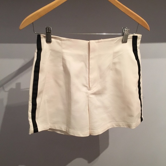 Forever 21 Pants - XXI High waisted striped shorts